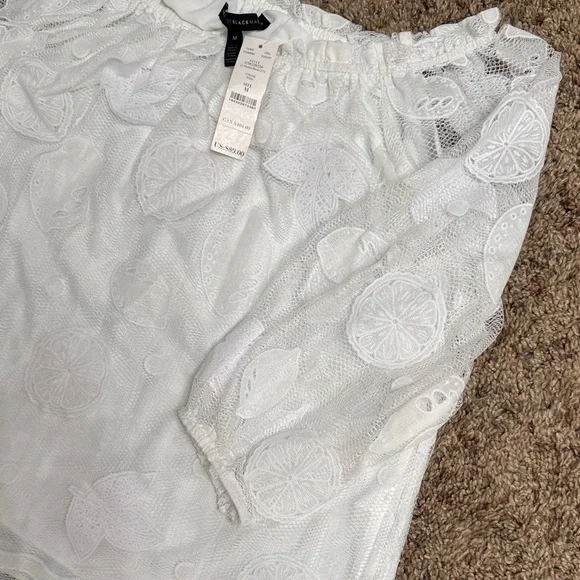 White House Black Market Off-Shoulder White Lace Blouse - Picture 5 of 5
